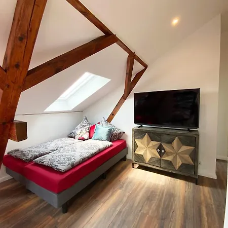 Loft 1 *